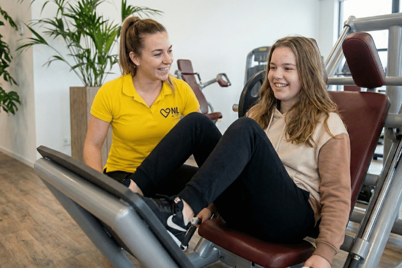 jeugd sportaanbod in sportschool voor mensen met een beperking